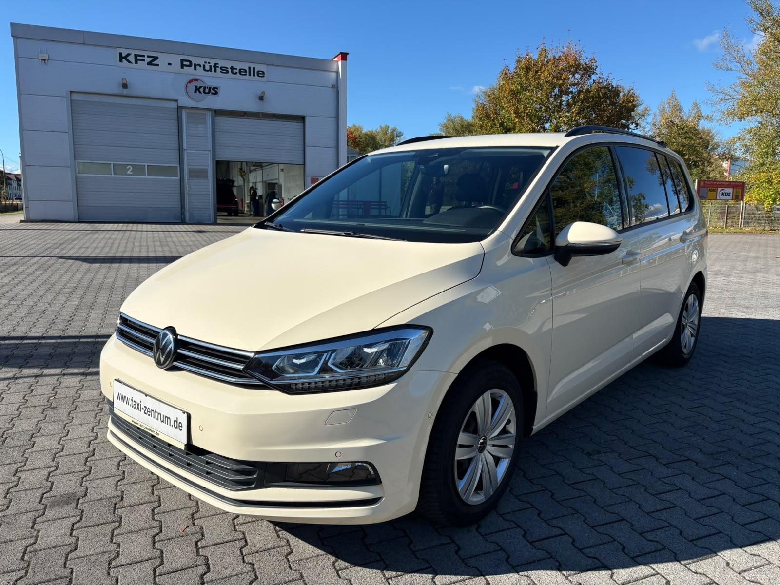 Volkswagen Touran TAXI 7-SITZER PDC LEDER DSG AUTOMATIK