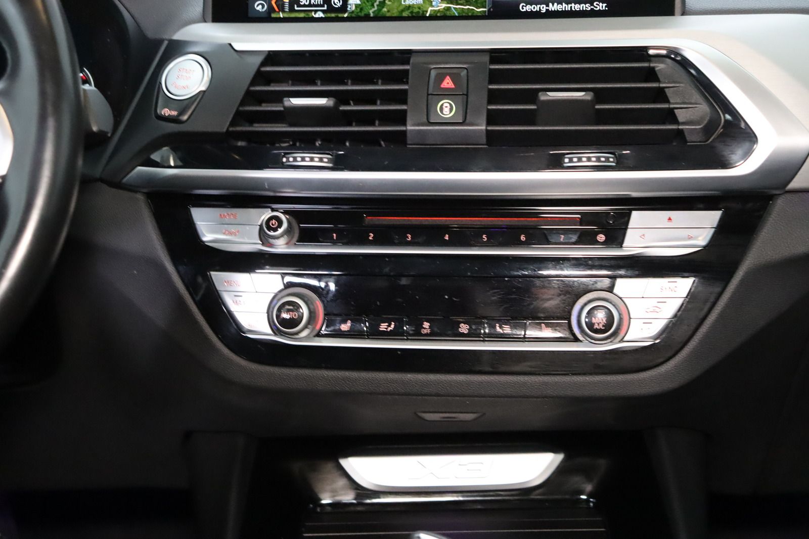 Fahrzeugabbildung BMW X3 xDrive 30d M Sport