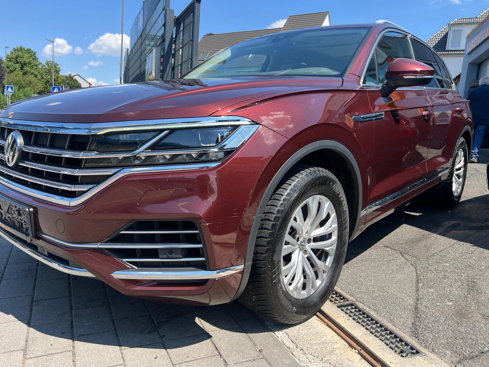 Volkswagen Touareg Atmosphere 4Motion*Leder*LED*Panor