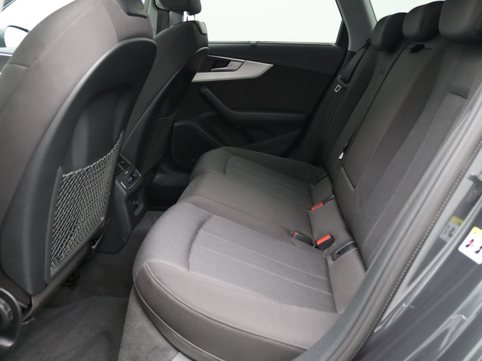 Audi A4 - Bild 12