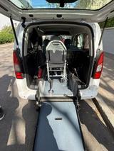 Citroën Berlingo Rollstuhlgerecht *KTW - Citroën Berlingo Gebrauchtwagen in Frankfurt