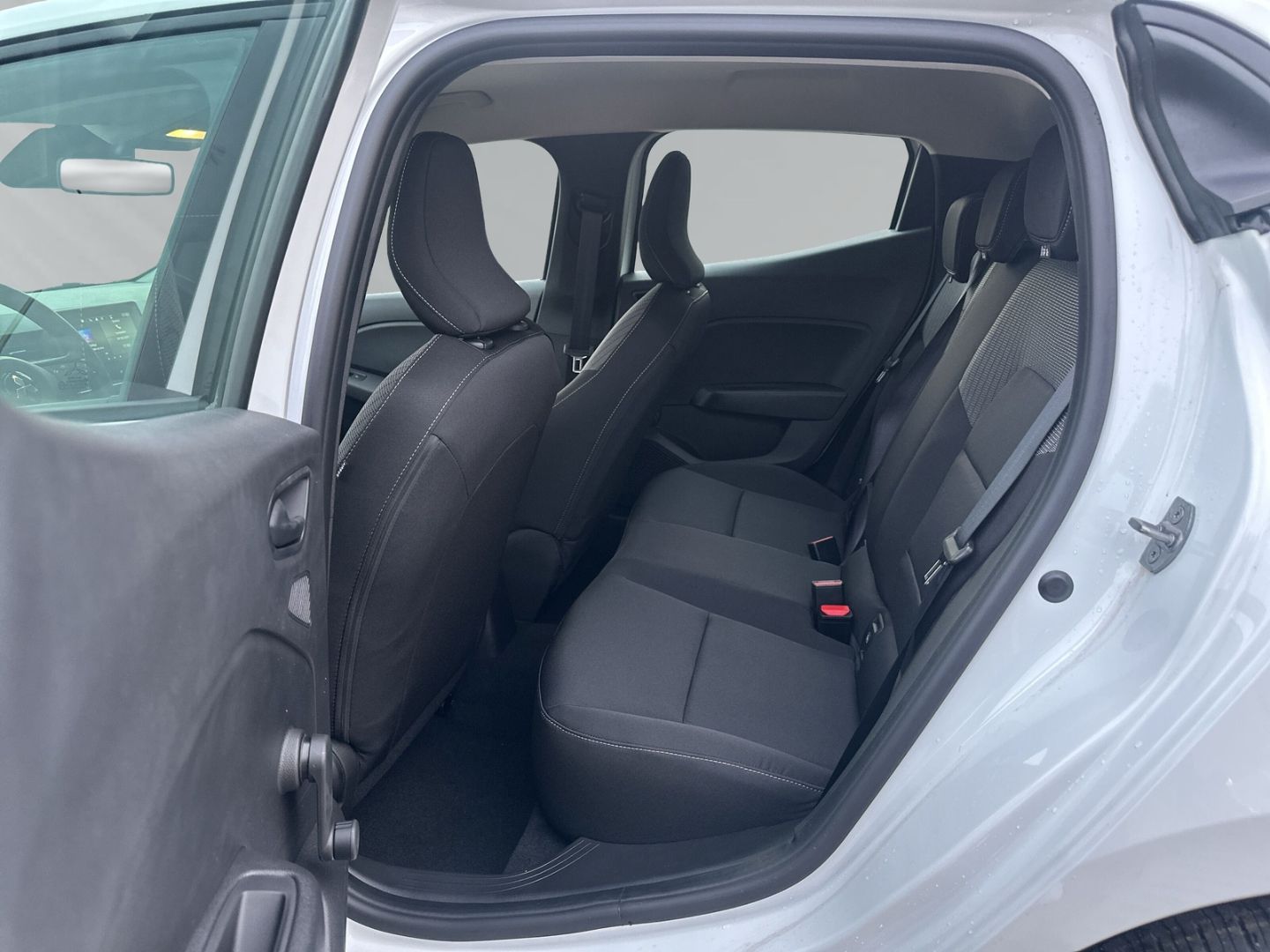 Fahrzeugabbildung Mitsubishi Colt Klima + digitales Cockpit+ LED+ Apple CarPl