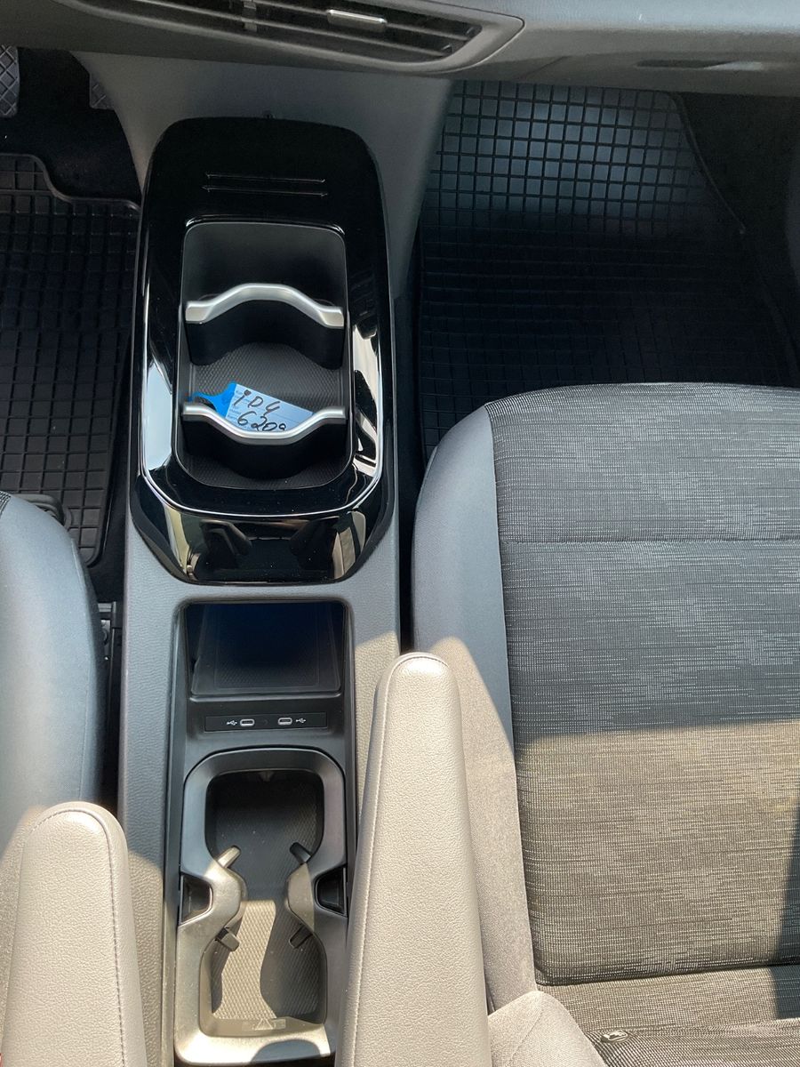Fahrzeugabbildung Volkswagen ID.4 Pro 82 kWh Pro,AHK,LED,Navi,Sitzheizung