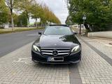 Mercedes-Benz E 220d T AVANTGARDE Autom. AVANTGARDE - Mercedes-Benz E 220 Gebrauchtwagen in Aachen