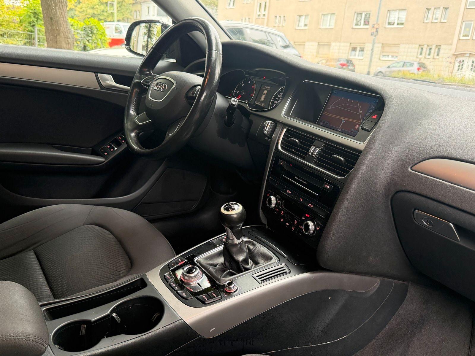 Audi A4 2013 — photo 6