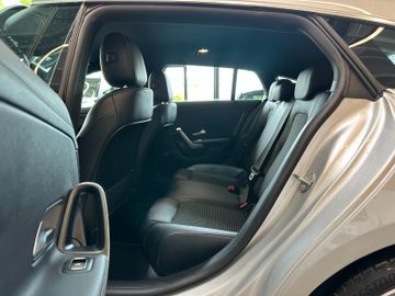 Mercedes-Benz CLA Shooting Brake 180 d *AHK*LED*