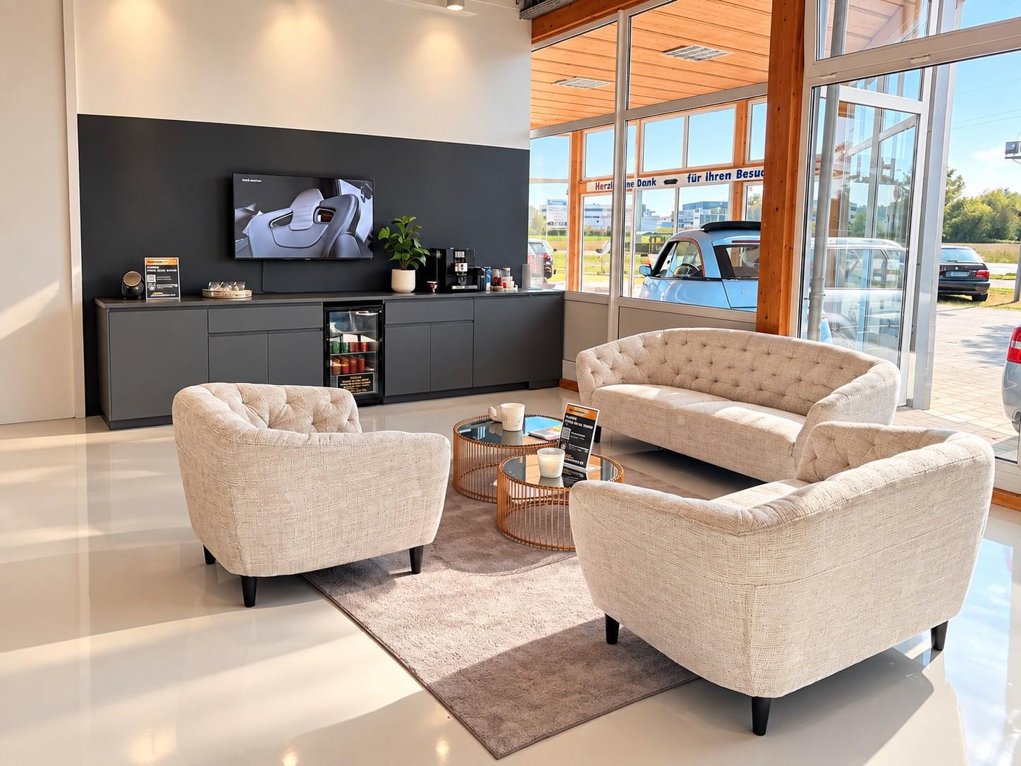 showroom-image-bottom