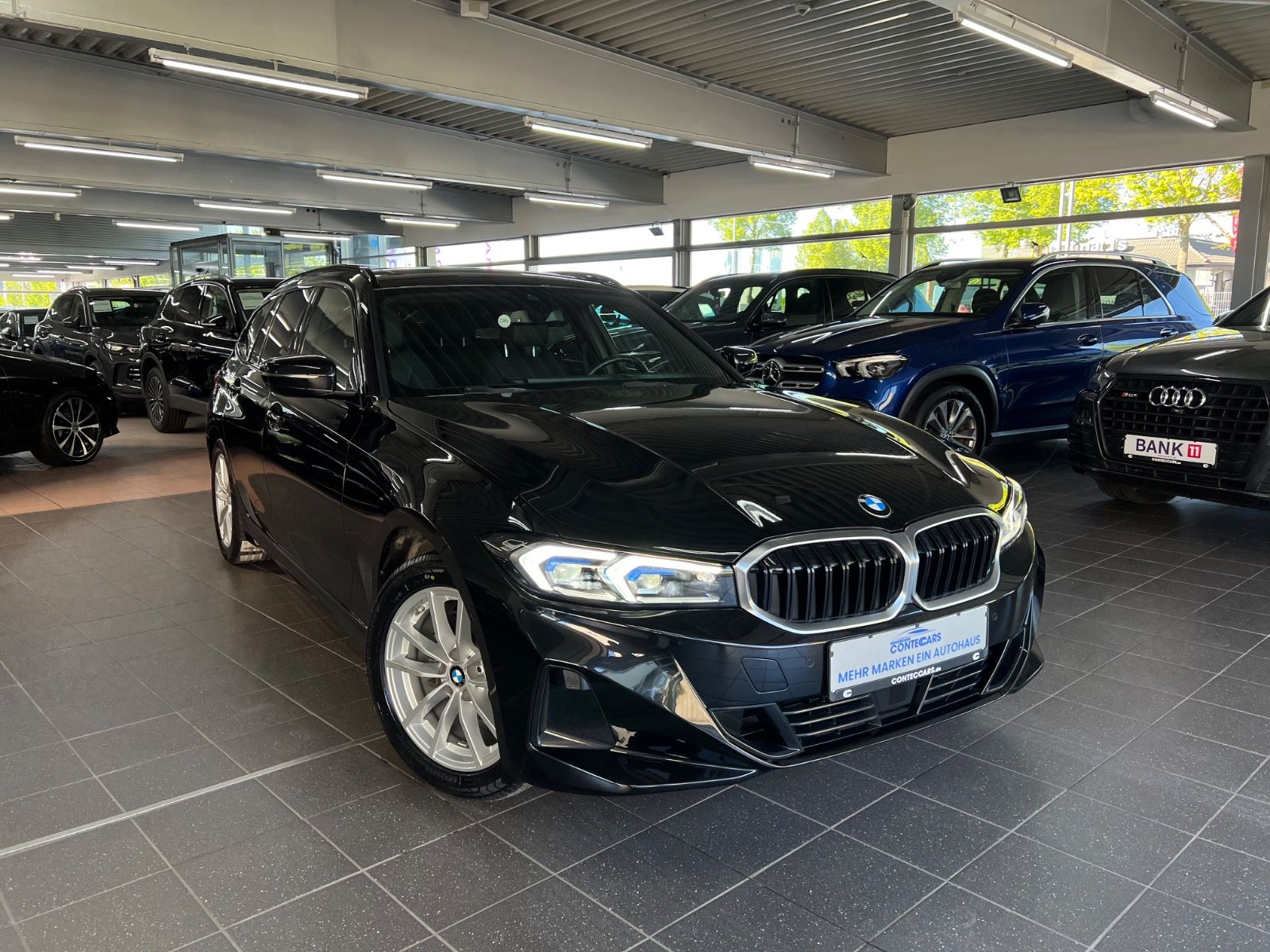 BMW 318d Touring ACC+Pano+HaKa+SH+LED+Keyless+uvm.