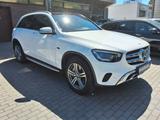 Mercedes-Benz GLC 300  e 4Matic TOP Zustand Burmester - Mercedes-Benz: Plug-In Hybrid