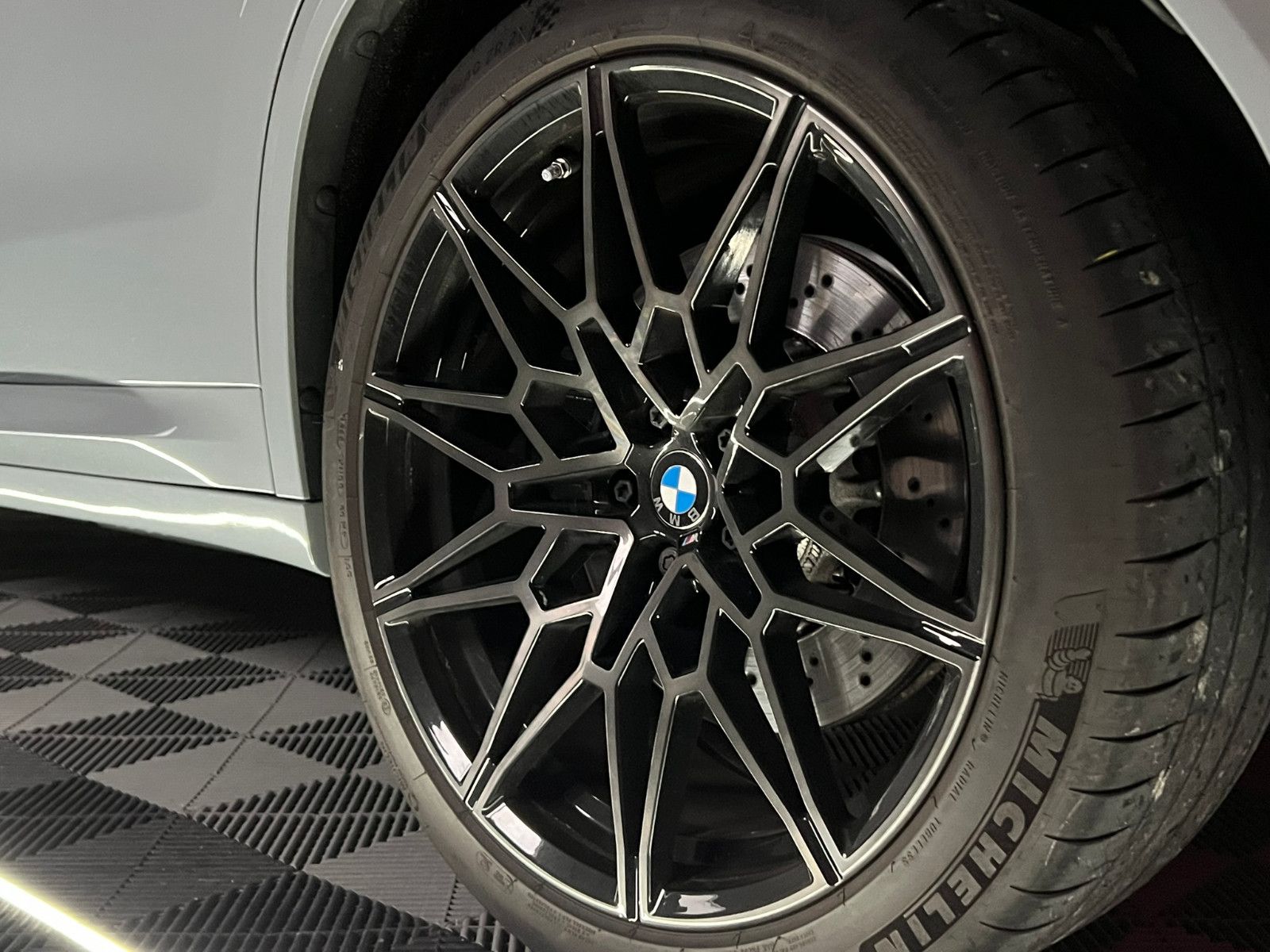 Fahrzeugabbildung BMW X3 M Competition/PREMIUM SELECT/DRIVERS PACK/19%