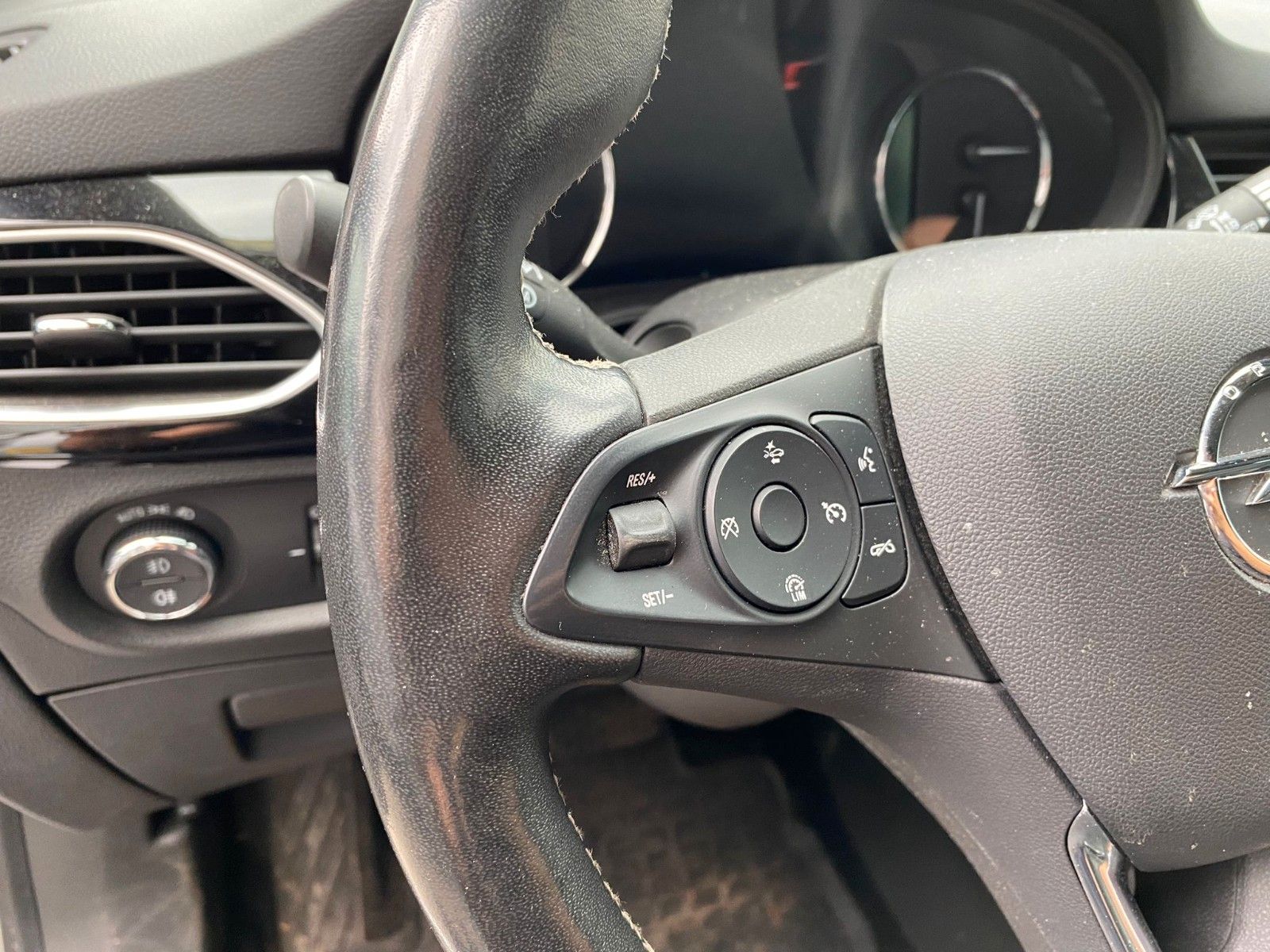 Fahrzeugabbildung Opel Astra K ST 1.5D ELEGANCE NAVI/LED/KAMERA/SH/DAB+