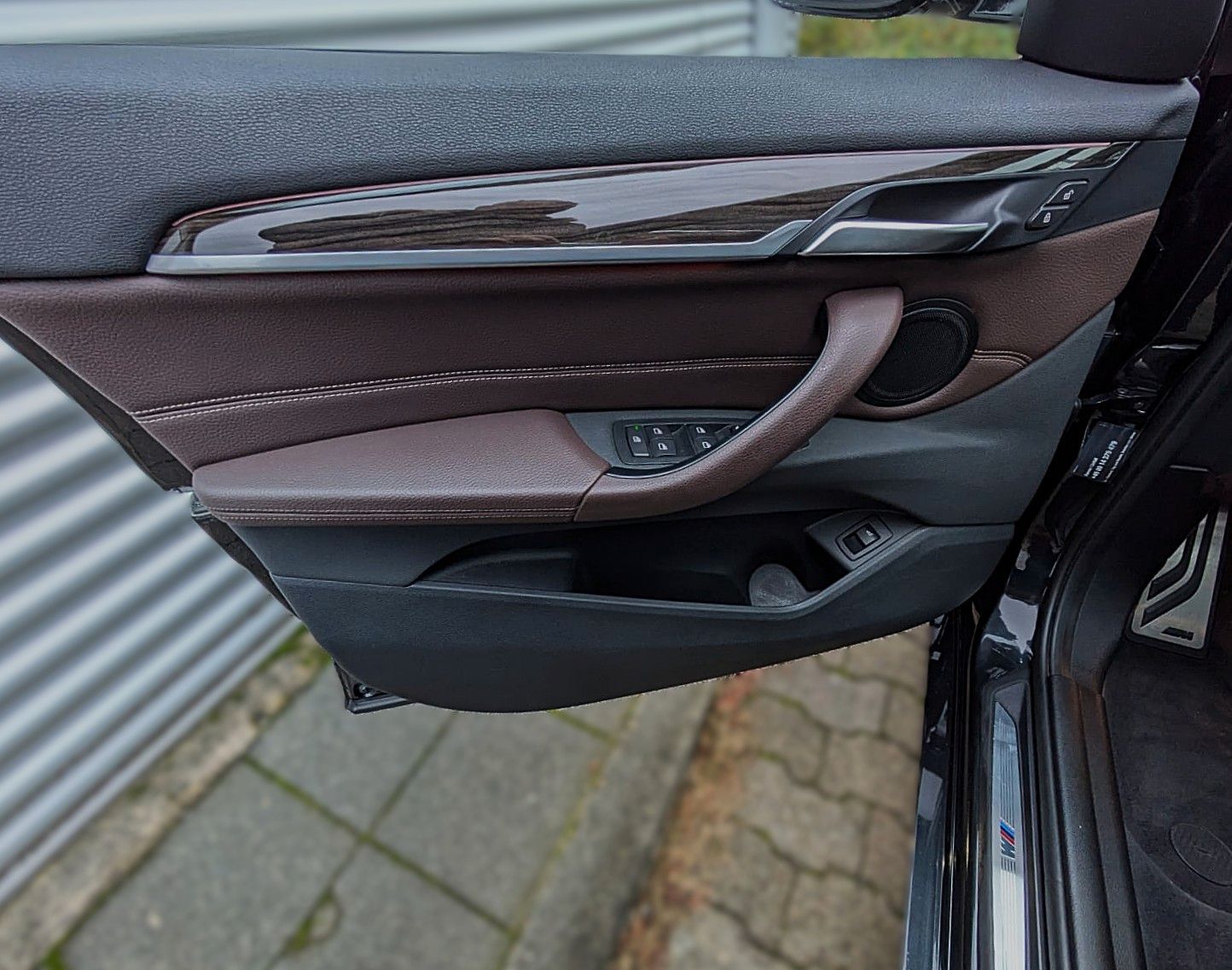 Fahrzeugabbildung BMW X1 XDRIVE 20i M SPORT LEDER PANO ACC NAVI-PL LED