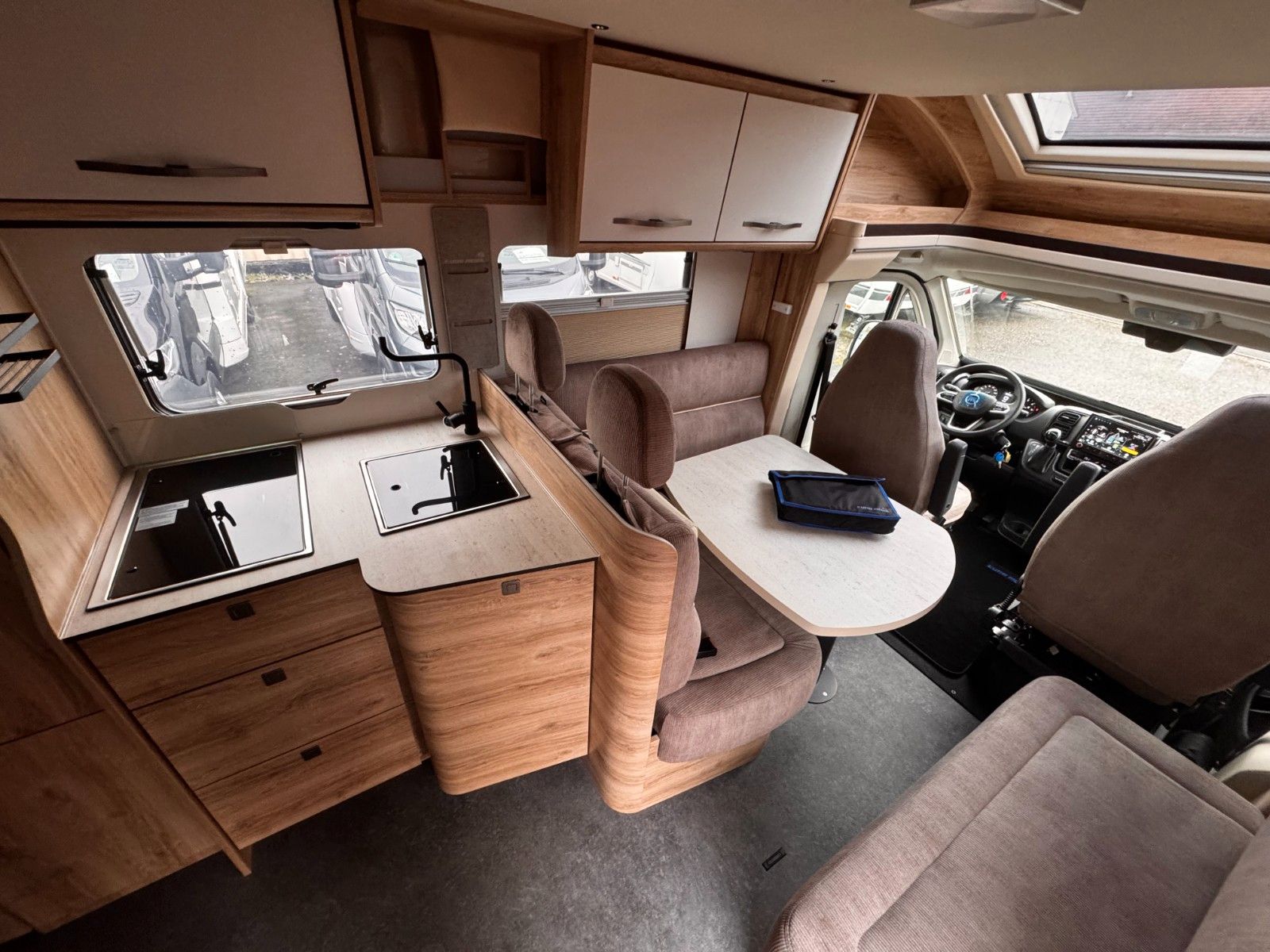 Fahrzeugabbildung Eura Mobil Profila RS 675 SB