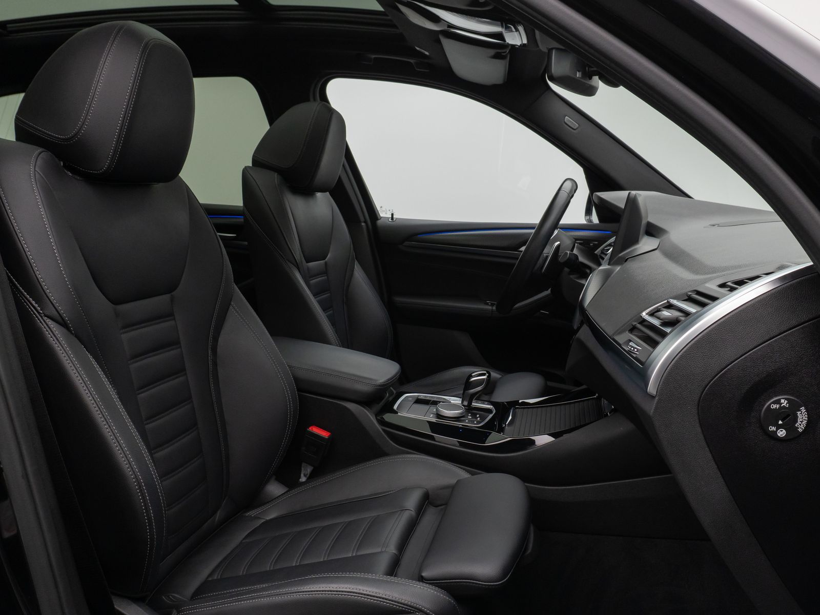 Fahrzeugabbildung BMW X3 xD20i M Sport Panorama 360°DAB Komfort 21Zoll