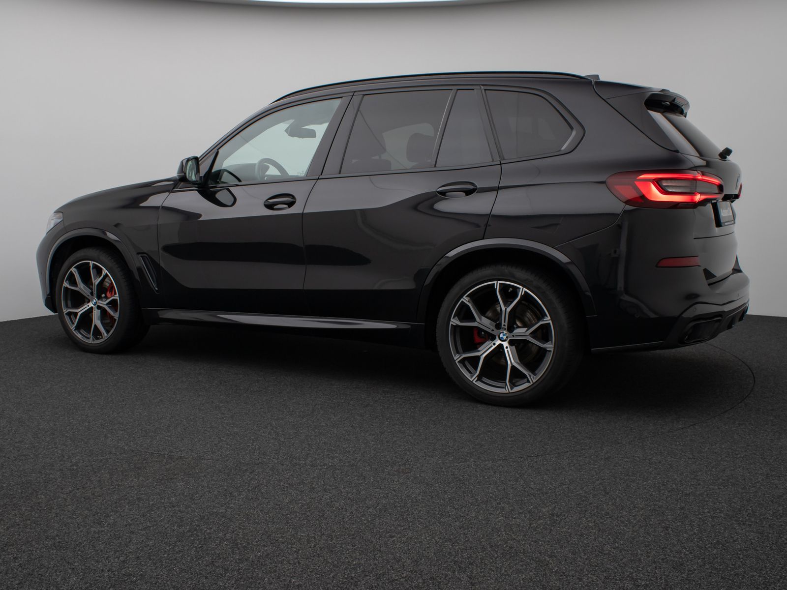 Fahrzeugabbildung BMW X5 xD30d M Sport Panorama Laser Kamera HUD HiFi