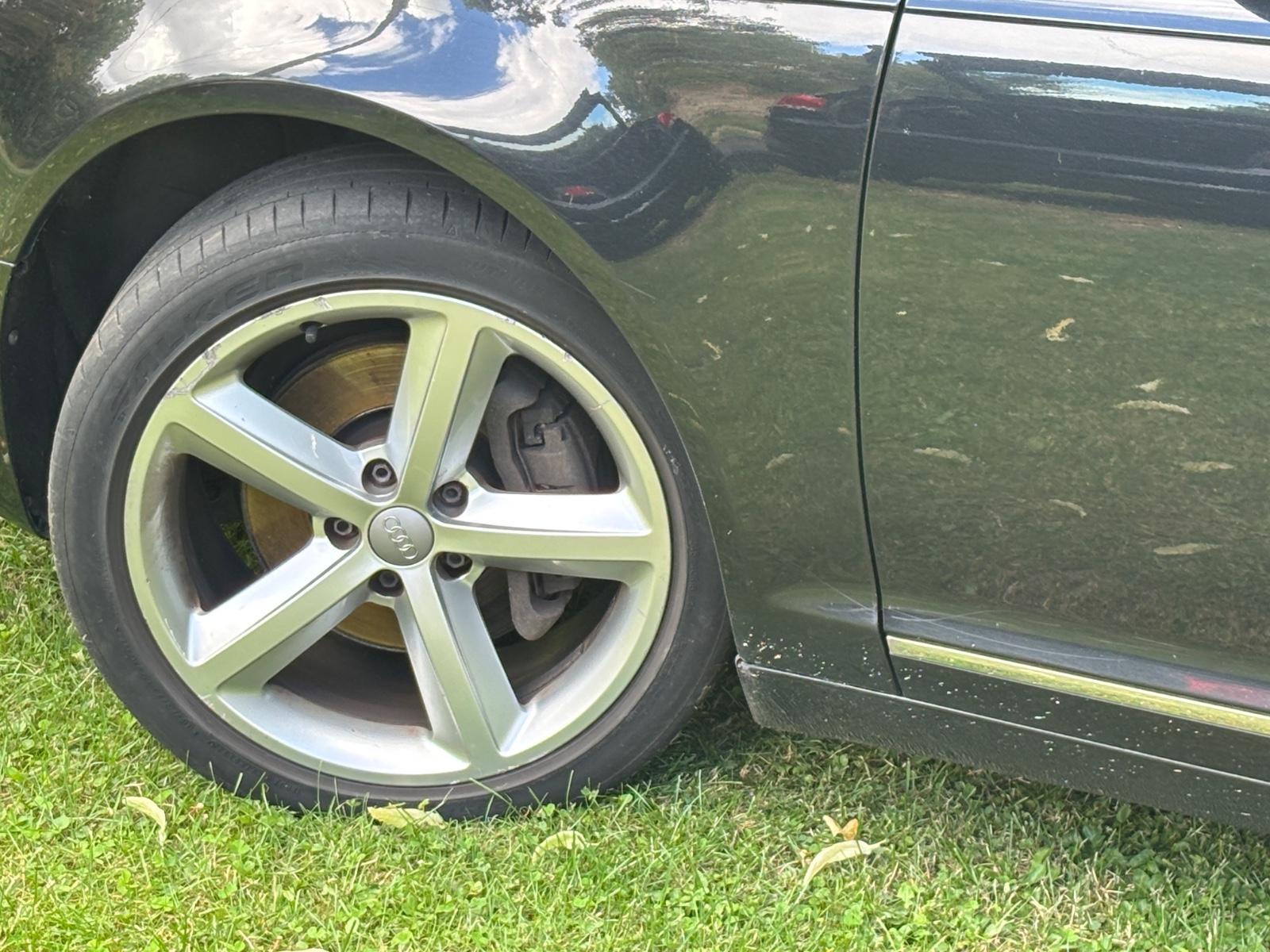 Audi A6 2010 — photo 7