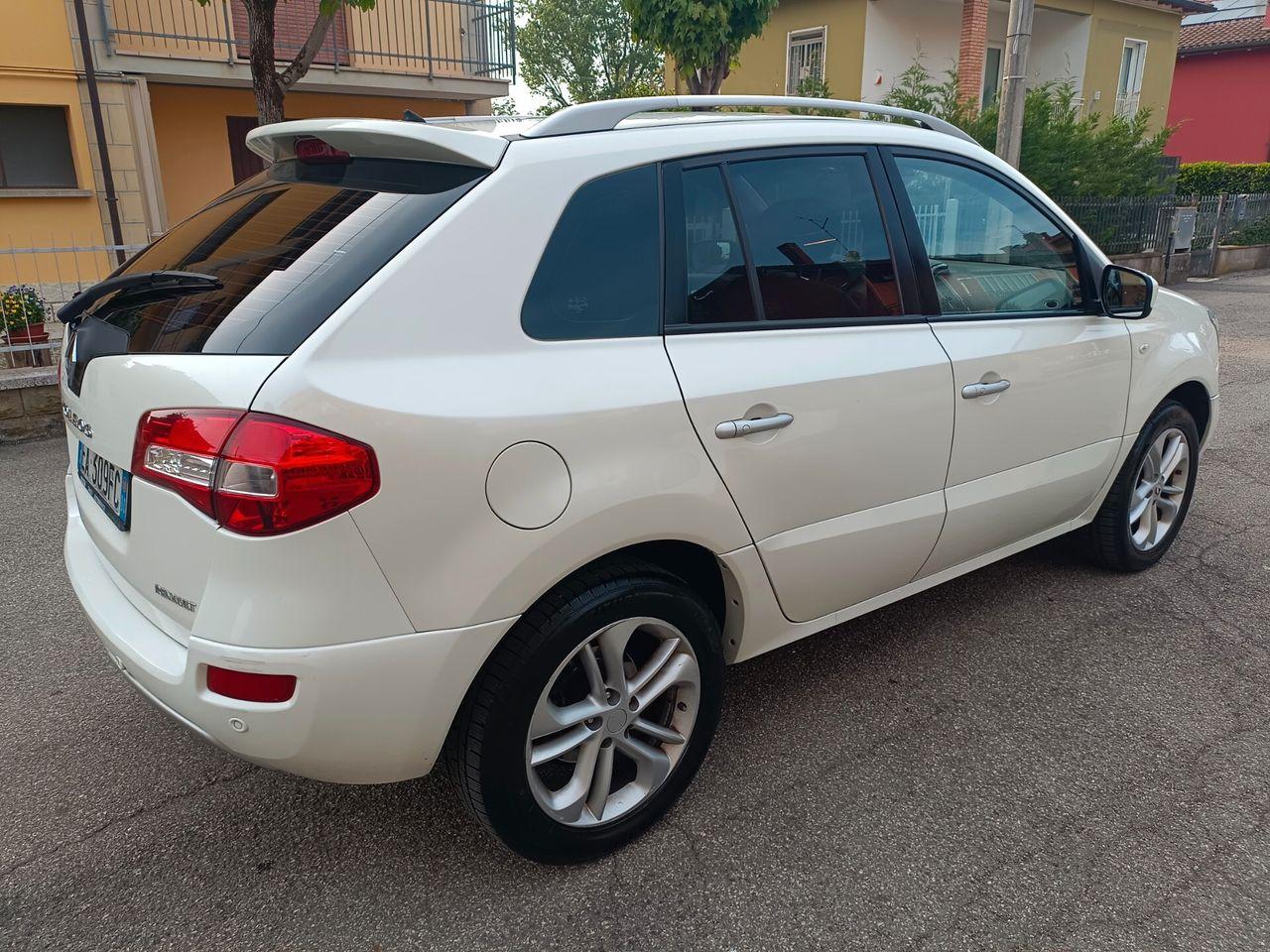 Renault Koleos 2010 — photo 6