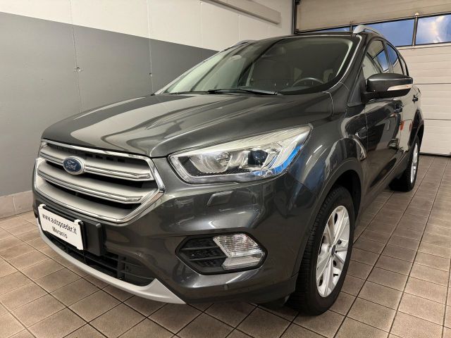 Ford Kuga 2.0 TDCI 150 CV S&S 4WD Titanium