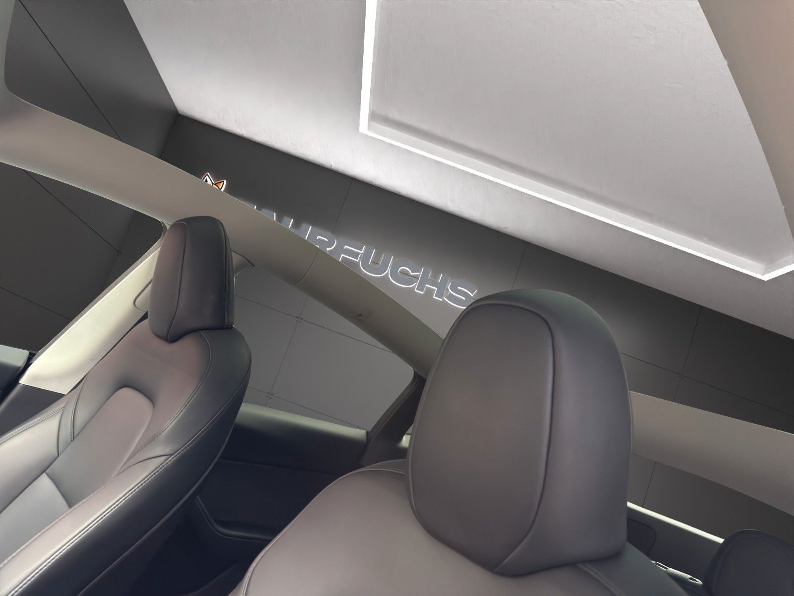 Tesla Model Y Long Range AWD foto 19