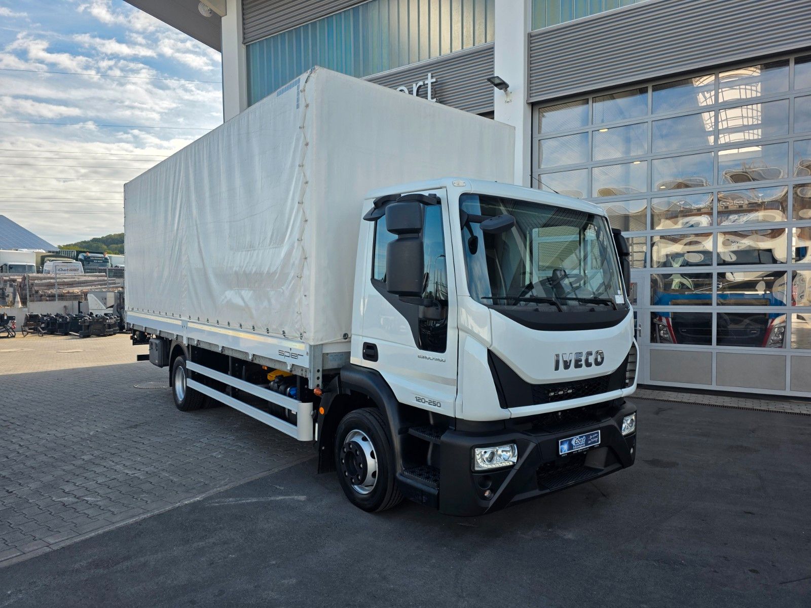 Fahrzeugabbildung Iveco Eurocargo ML120E25 LBW 1.500 3 Sitze Klima