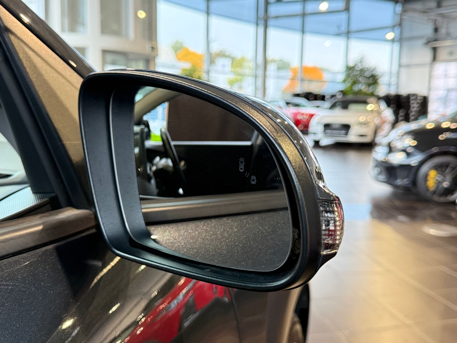 Fahrzeugabbildung Hyundai KONA Prime HUD ACC KAM LED