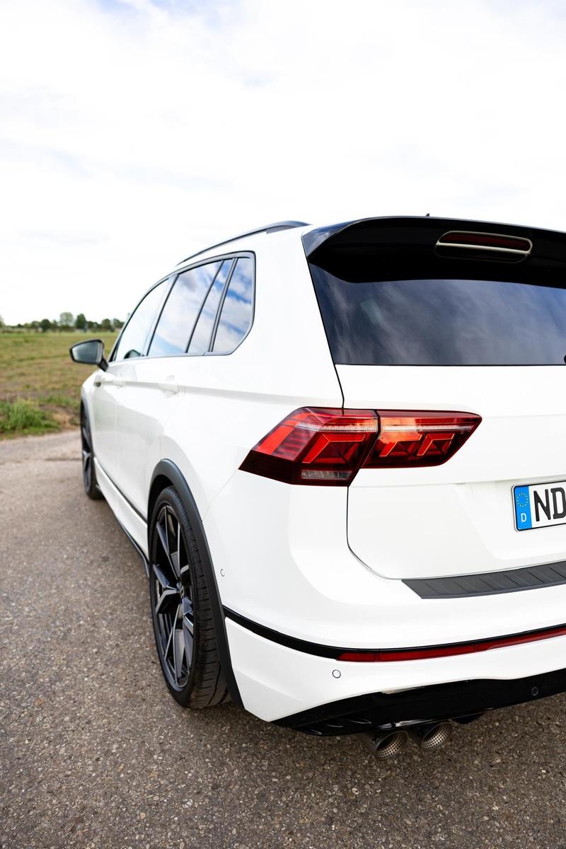 Volkswagen Tiguan 2.0 TSI OPF DSG 4MOTION R/Black Style