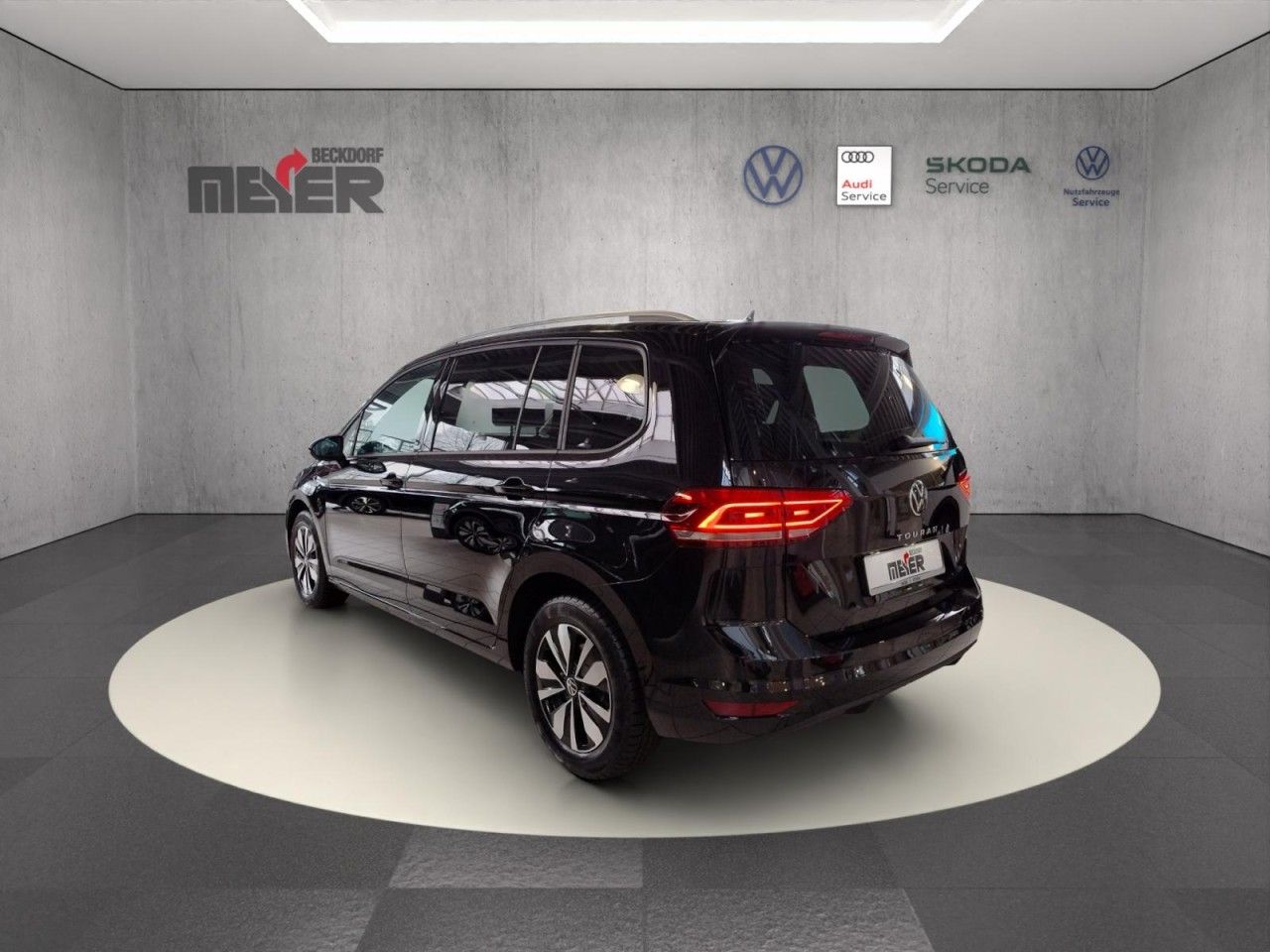 Touran MOVE 1.5 TSI DSG Klima Navi