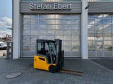 Jungheinrich EFG 215 / Triplex: 4.25m! / SS / nur 3.488h! - Offers matching your search criteria
