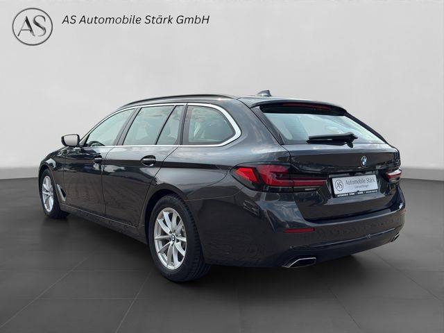 Fahrzeugabbildung BMW 530d Touring LED+Kamera+Leder+CarPlay+DAB