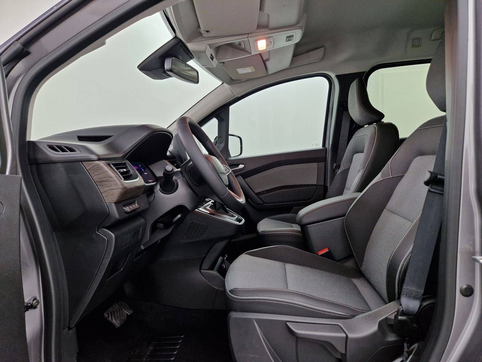 RENAULT Grand Kangoo Techno TCE 130 EDC L2 – Bild 8