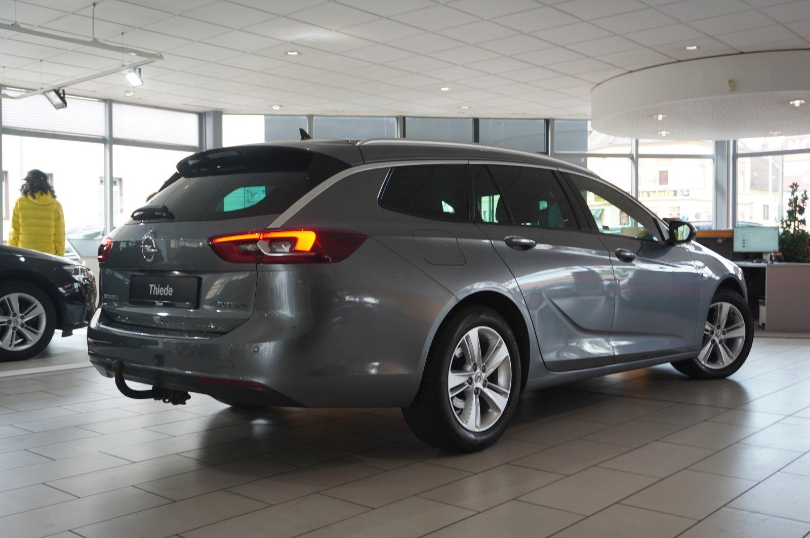 Fahrzeugabbildung Opel Insignia B ST 2.0D INNOV. NAVI/LED/KAMERA/SH/AHK