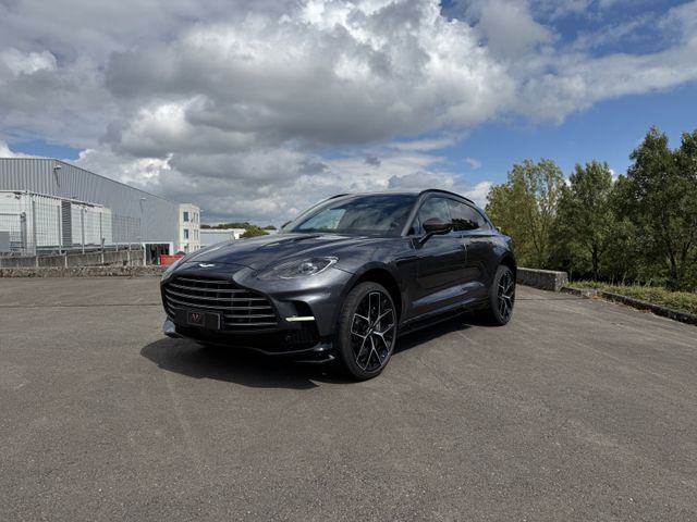 Aston Martin DBX 707