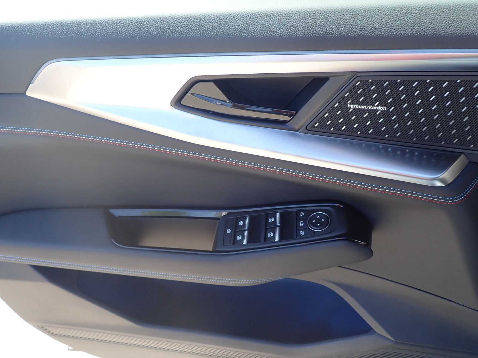 Fahrzeugabbildung Renault Rafale Esprit Alpine Full Hybrid E-Tech 200