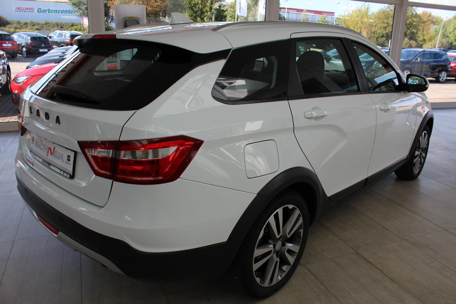 Lada Vesta Cross Sitzheizung Bluetooth Climatronic