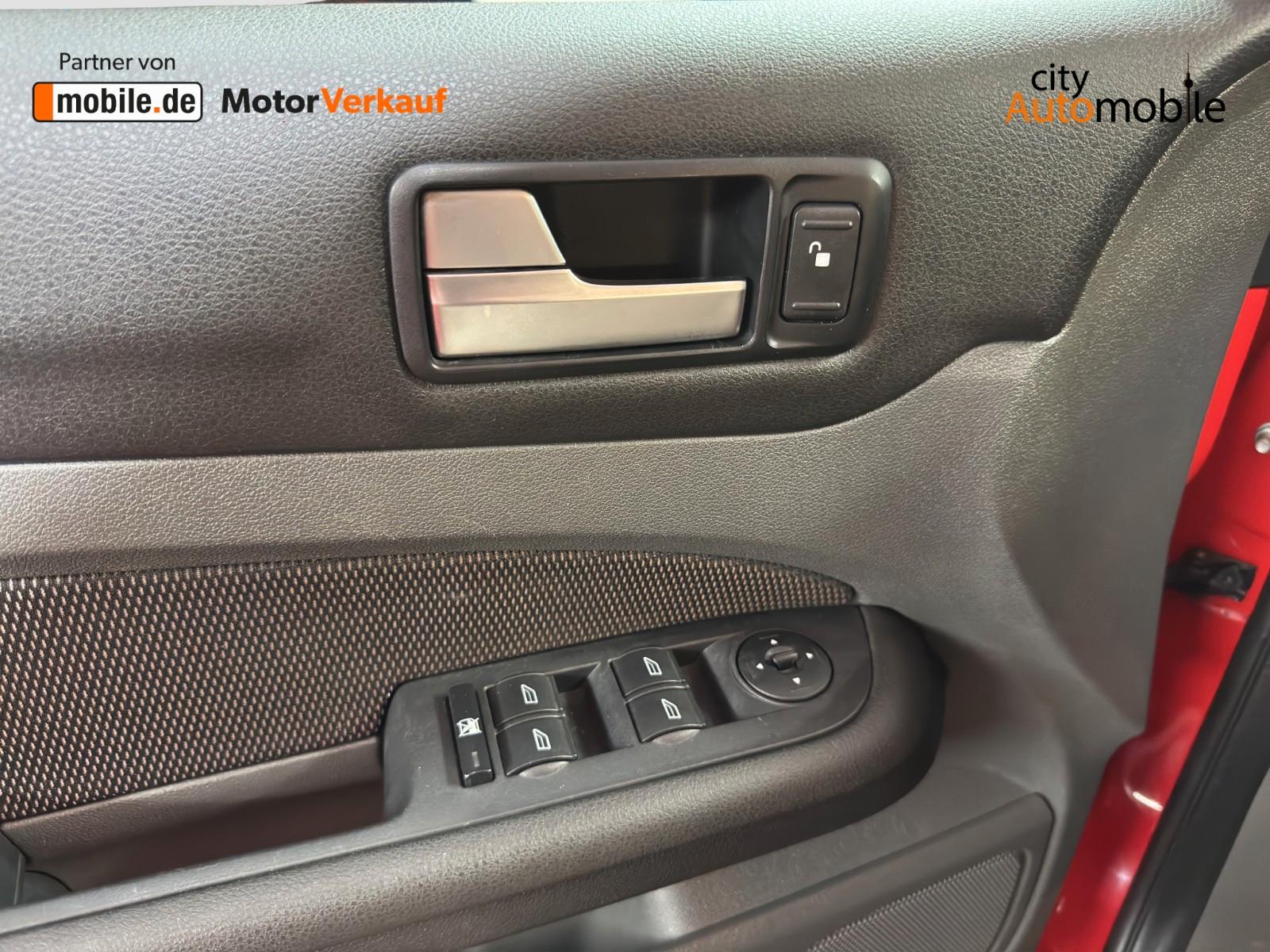 Ford Focus 2006 — photo 18