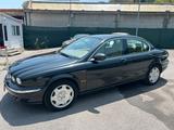 Jaguar X-Type 2 litri V6 24V cat - schwarze Jaguar X-Type