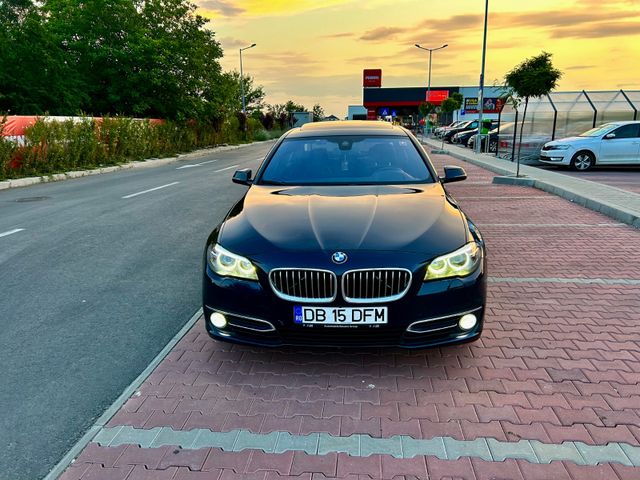 BMW 520d xDrive A Luxury Line Luxury Line