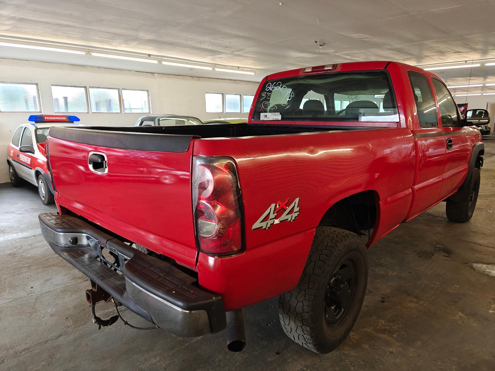 Chevrolet Silverado 2004 — photo 6