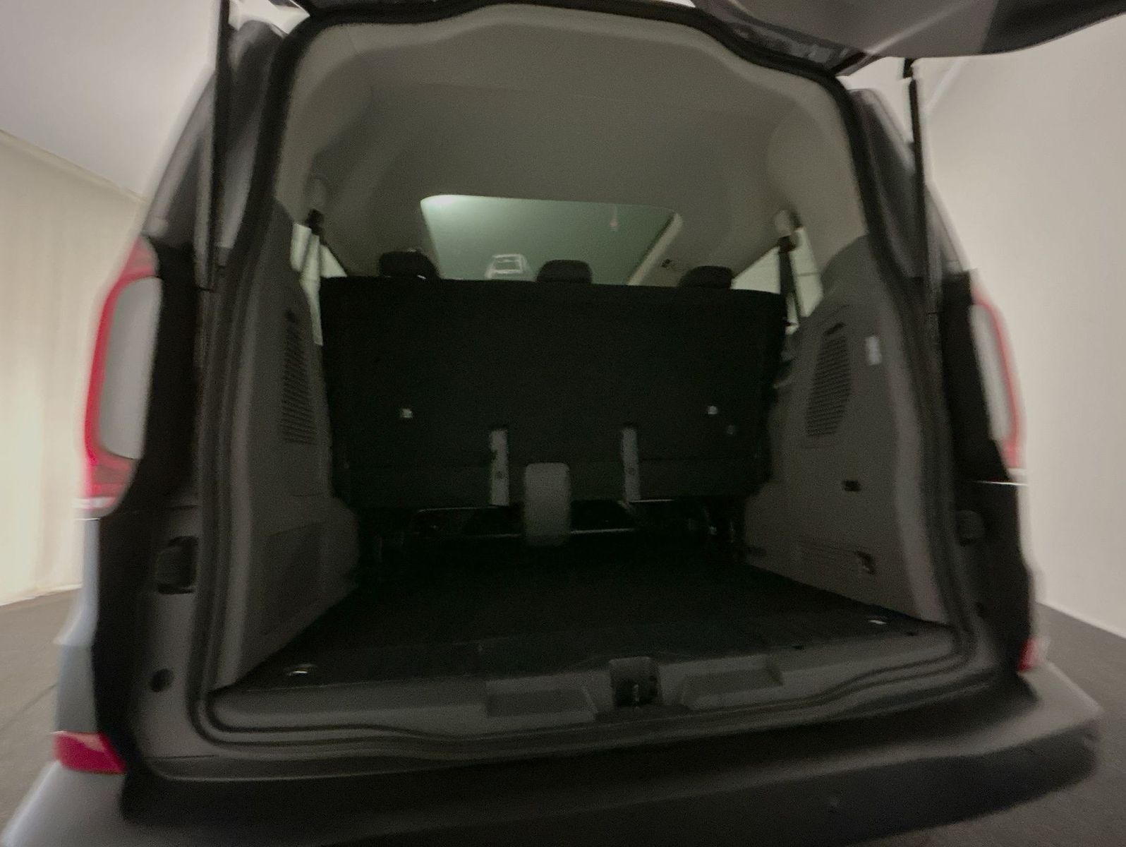 Volkswagen T7 Caravelle - Bild 16