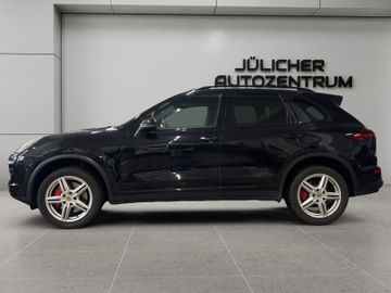 Porsche Cayenne - 5