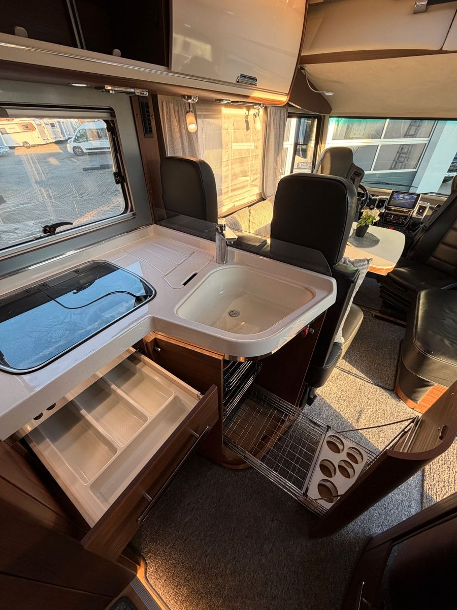 Fahrzeugabbildung Niesmann + Bischoff Arto 85 E