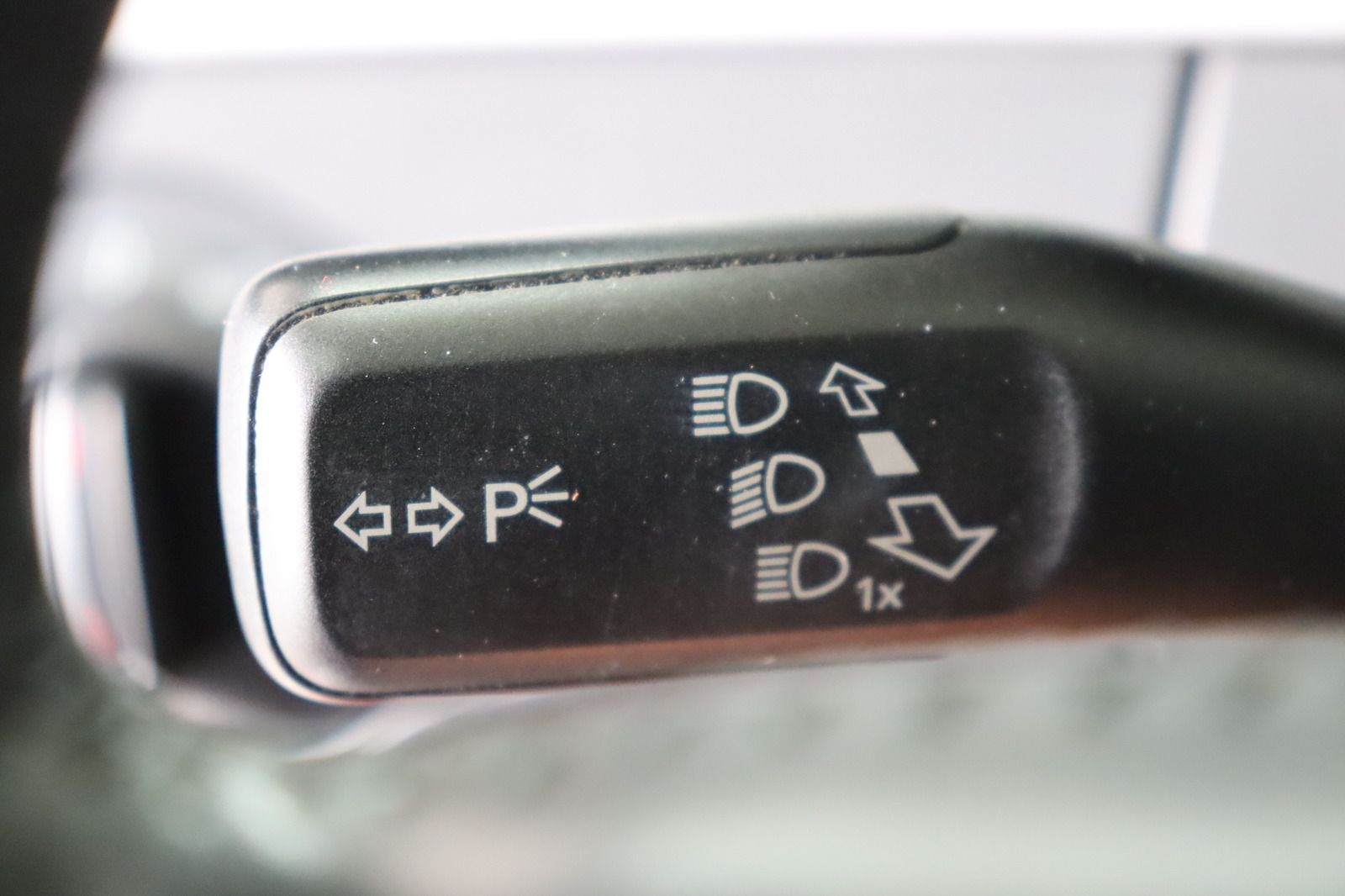 Fahrzeugabbildung Audi A4 1.8 TFSI Avant * Xenon * SHZ