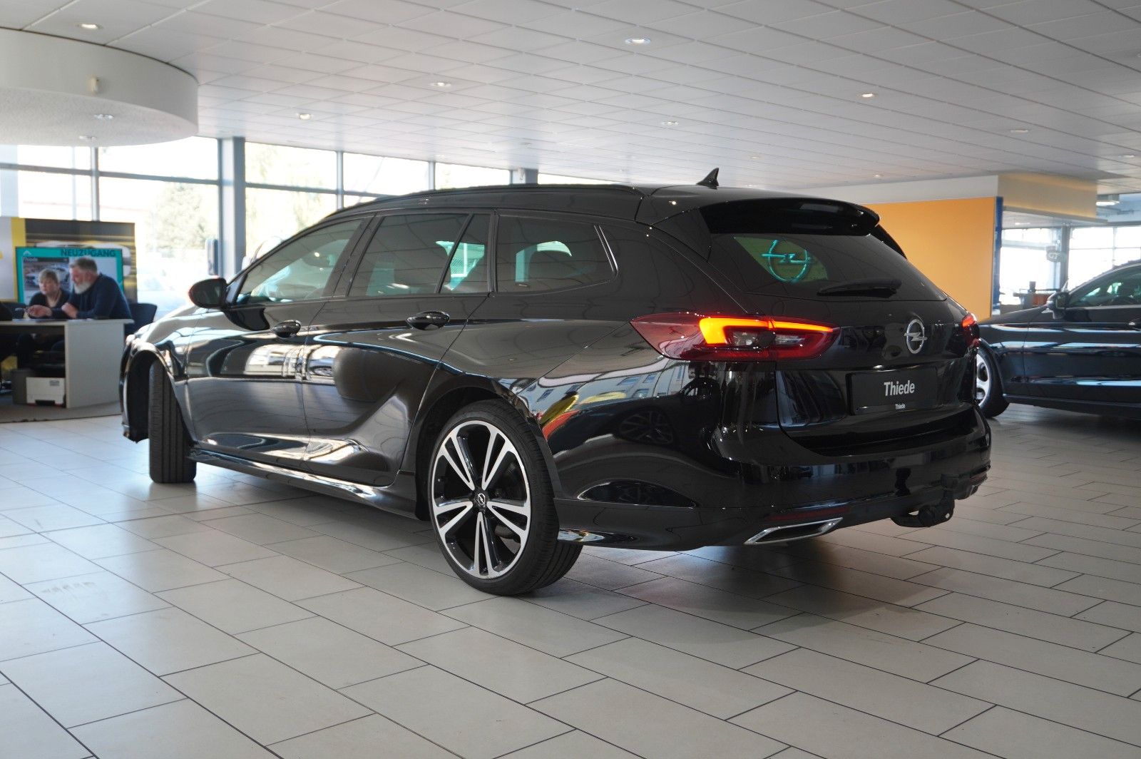 Fahrzeugabbildung Opel Insignia B ST 2.0D ULTIMATE NAVI/OPC/VIRT/SH/AHK