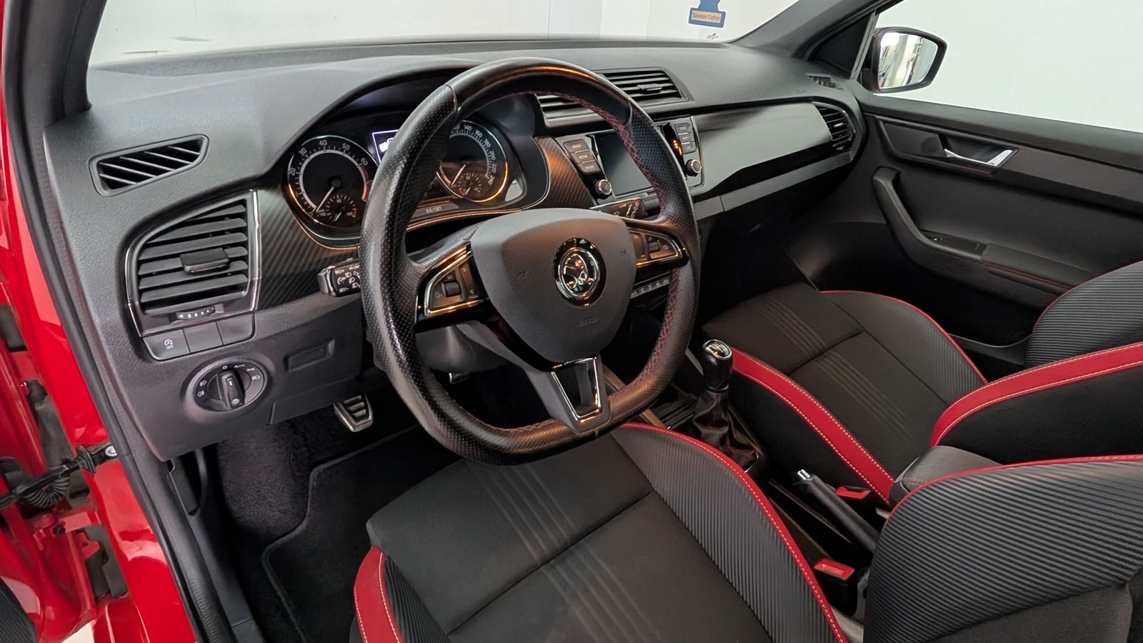 Fahrzeugabbildung SKODA Fabia Combi 1.0 TSI * LED * SHZ Monte Carlo