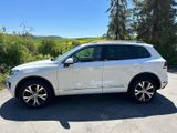 Volkswagen Touareg 3.0 V6 TDI *Executive* *Pano**Luftfd* - Volkswagen Touareg: Executive