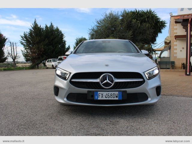 Mercedes-Benz MERCEDES-BENZ A 200 d Automatic Business Extra