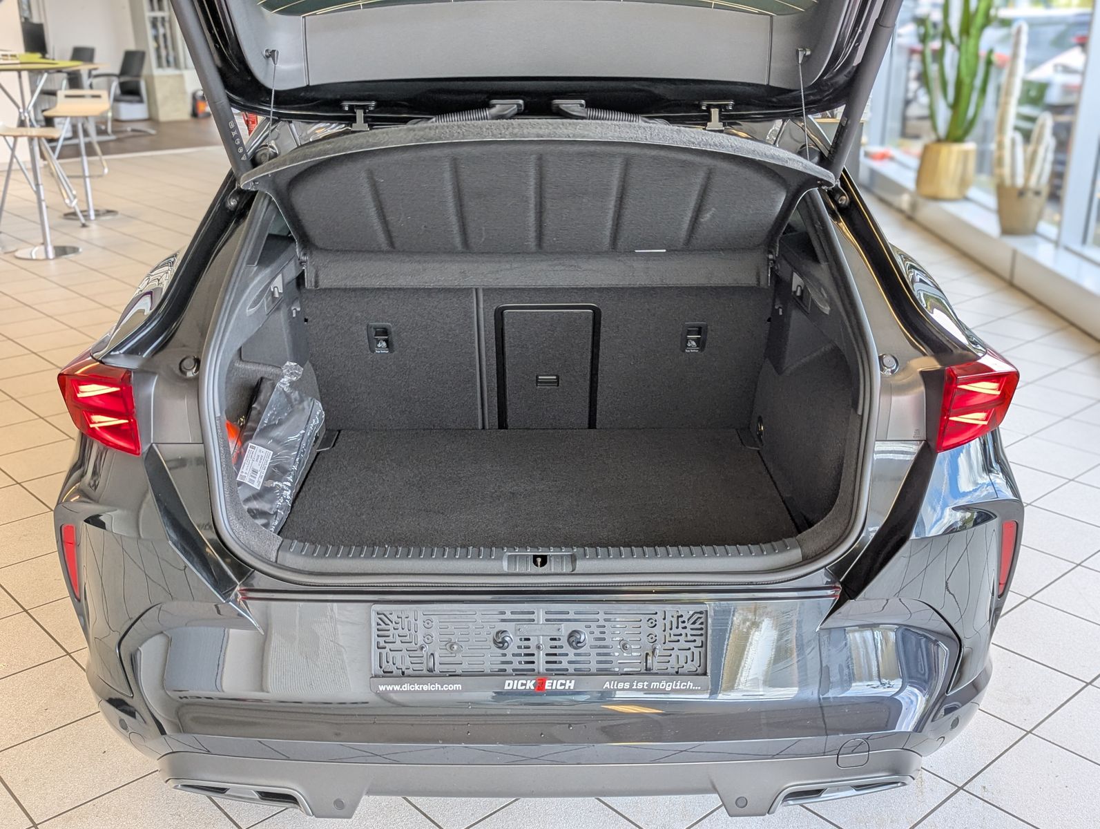 CUPRA Formentor 1.5 eTSI Leder Sennh DCC Kamera Matrix - Image 16