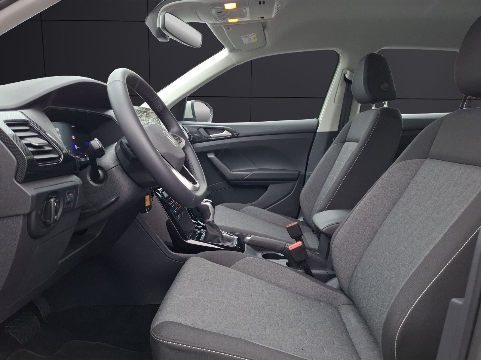 Fahrzeugabbildung Volkswagen T-Cross TSI Life DSG LED CarPlay AID ACC RFK SH