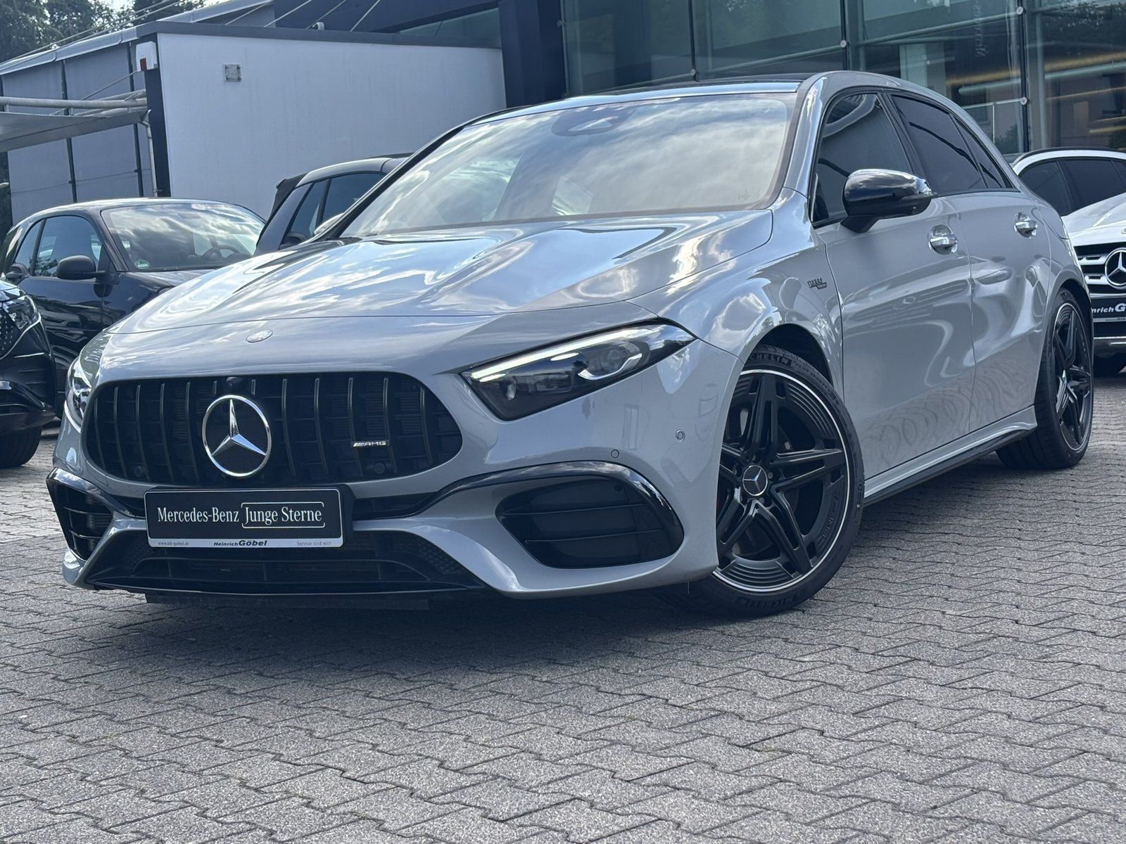 MERCEDES-BENZ AMG A 45 S HEAD-UP*PANO*BURMESTER*PERFORMENCE*