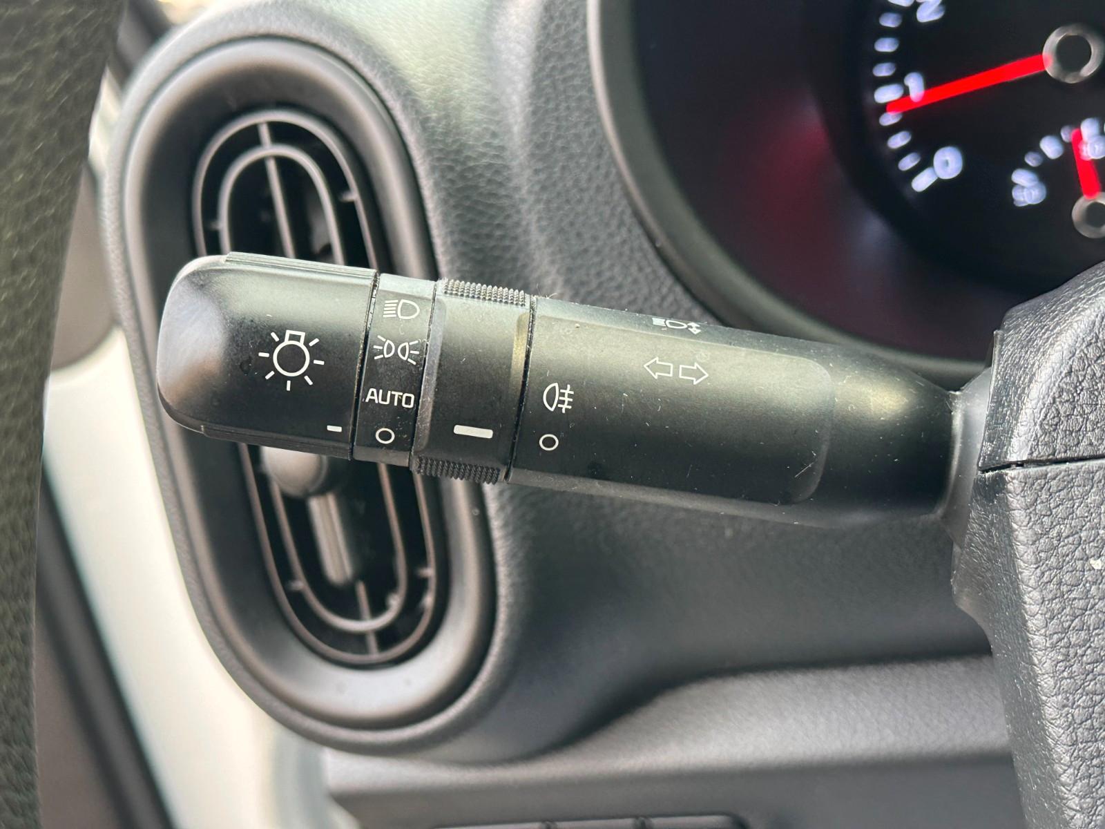 Kia Picanto 1.0 EDITION 1.HAND+KLIMA+5TÜRIG+EL.FENST